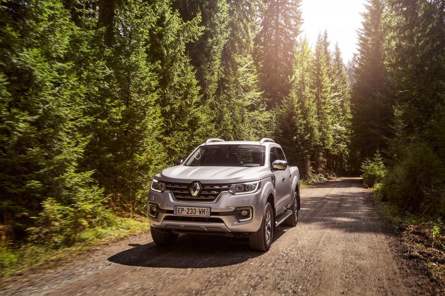  Renault Alaskan 2017 года  (WW) (фото 46 из 141)
